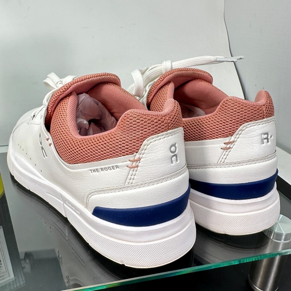 ON® —“The ROGER Advantage": Tennis Shoes / W-9.5 - Picture 9 of 16